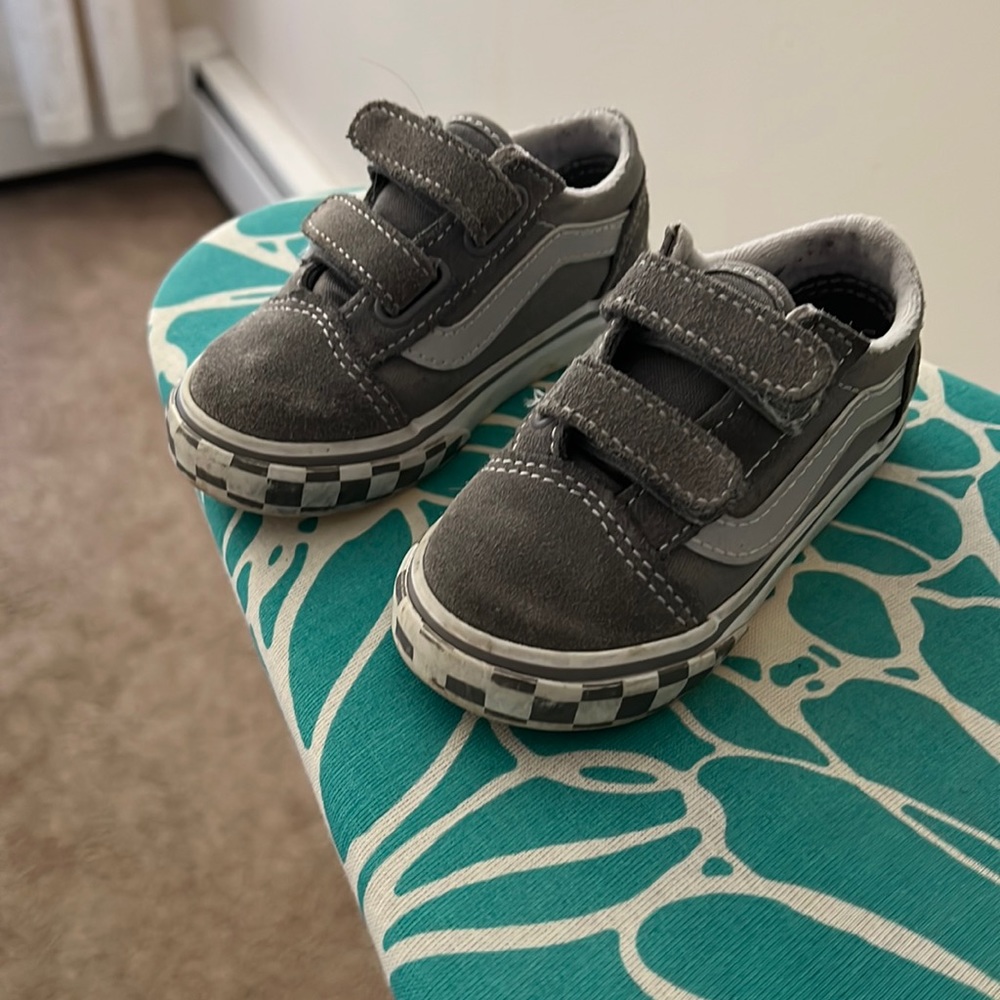grey vans